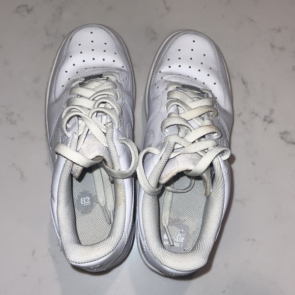 Womens Air Force ones - Picture 3 of 3